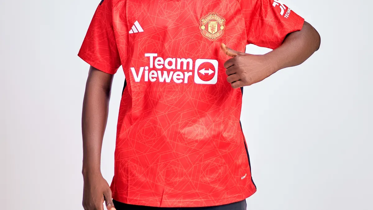 Step 4: Personalize Your Harry Kane Jersey with Name and Number