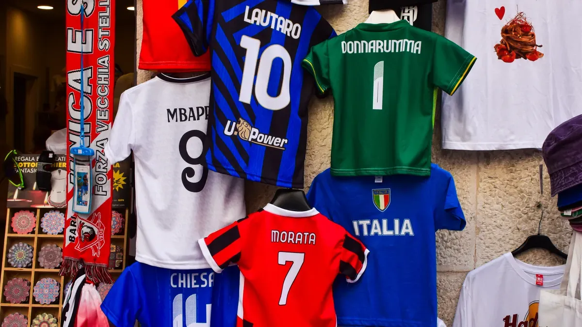 Finding Authentic Italy Soccer Sweaters