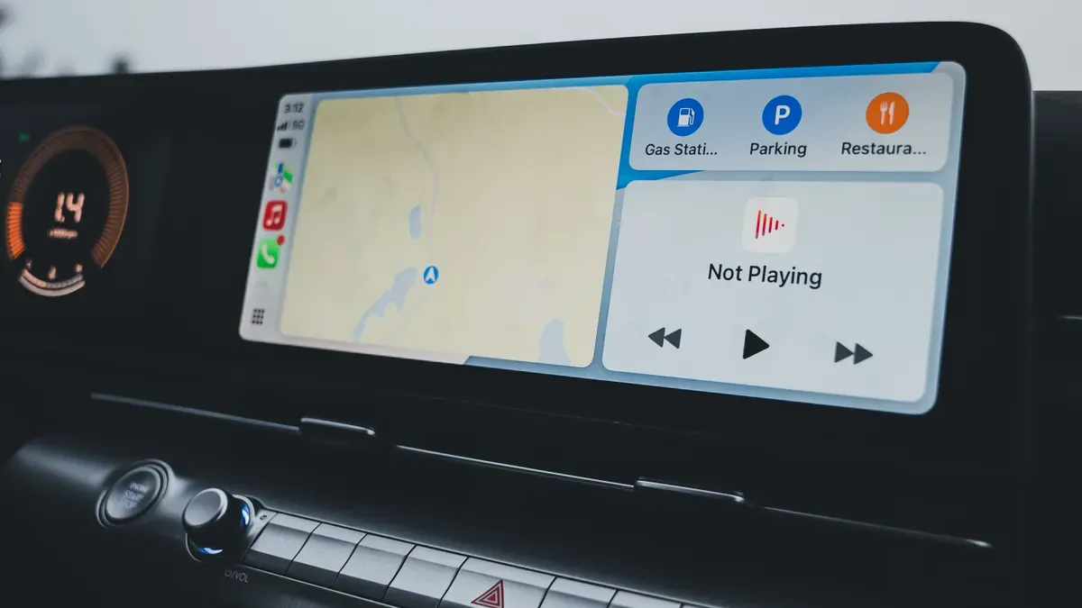 CarPlay Screen for Car Display Upgrades | Leadsign