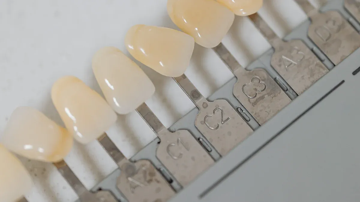 Factori care influențează implant dentar pret