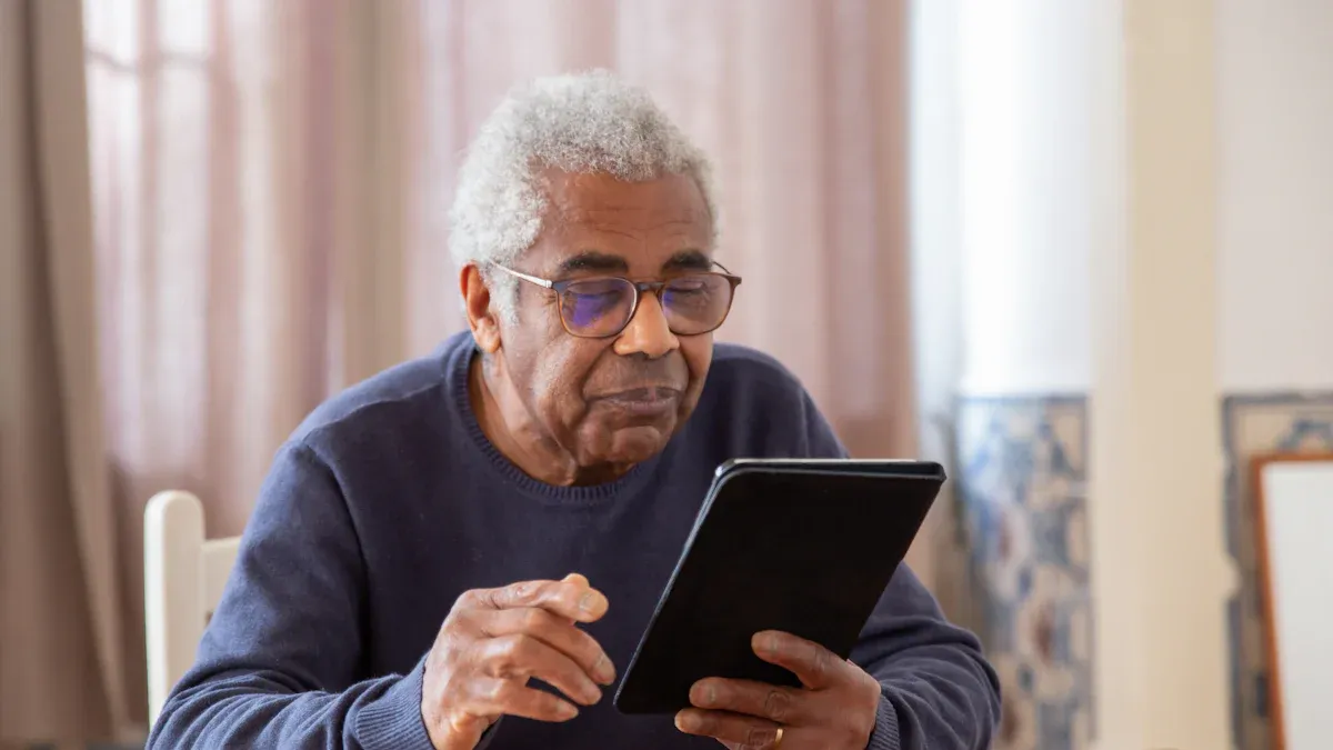 Discover How Eview mPers Enhances Senior Safety