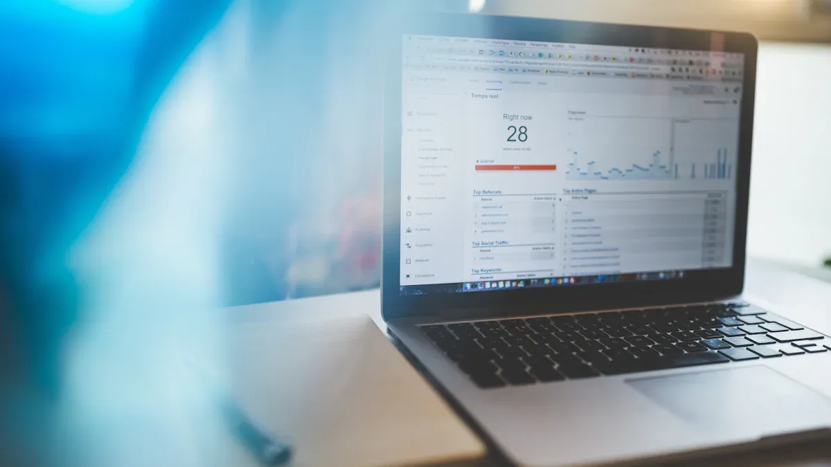How People Analytics is Revolutionizing Performance Management in 2025