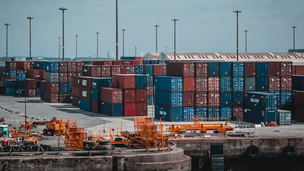 Revolutionizing International Logistics Warehousing to Tackle 2025 Challenges