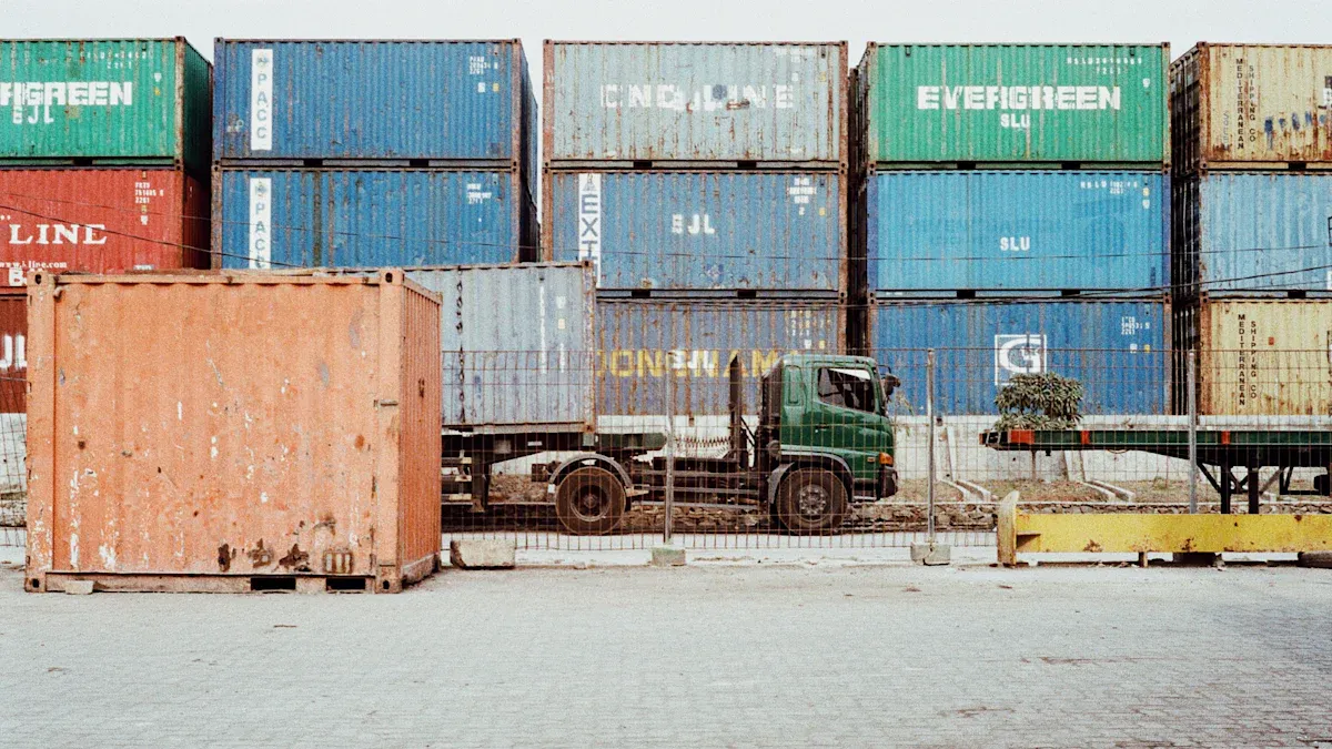 How Containers Drive Efficiency in Multimodal Transport Systems
