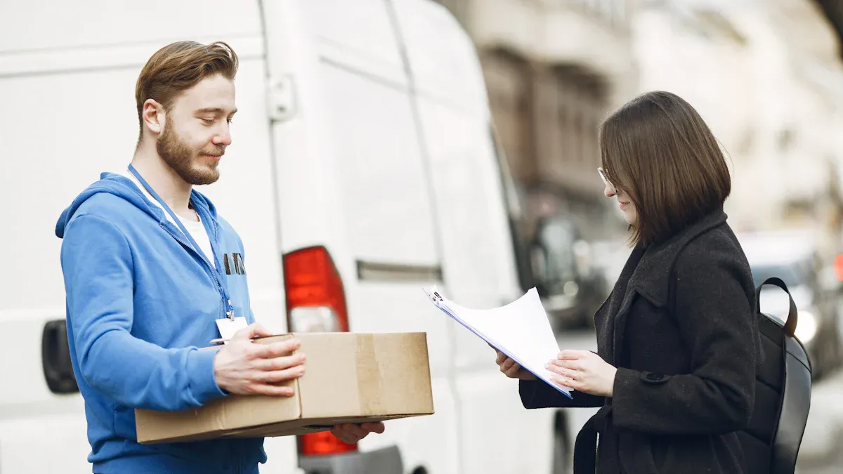 Defining B2B and B2C Logistics