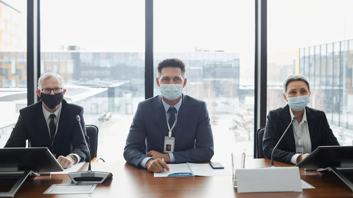 Supply Chain Resilience Challenges Amidst Intertwined Multiple Risks