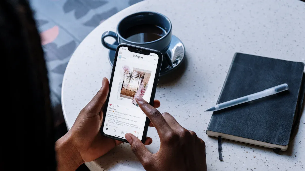 Reels Instagram comment retrouver vidéo visionnée avec l'
                style=