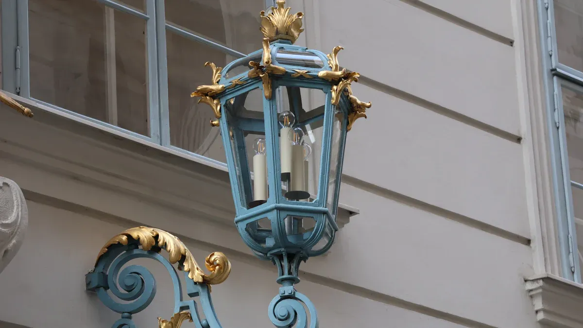 What kinds of customization are supported for the painting of the street lamp color and the printing of the logo?