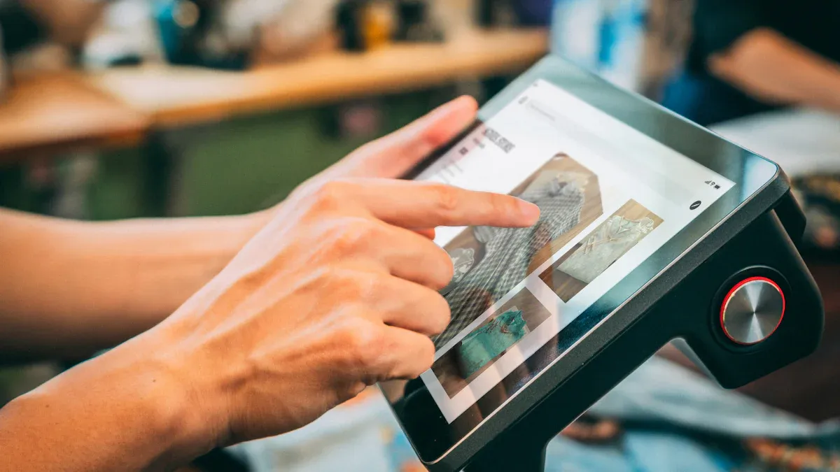 Advantages of industrial capacitive touch screens