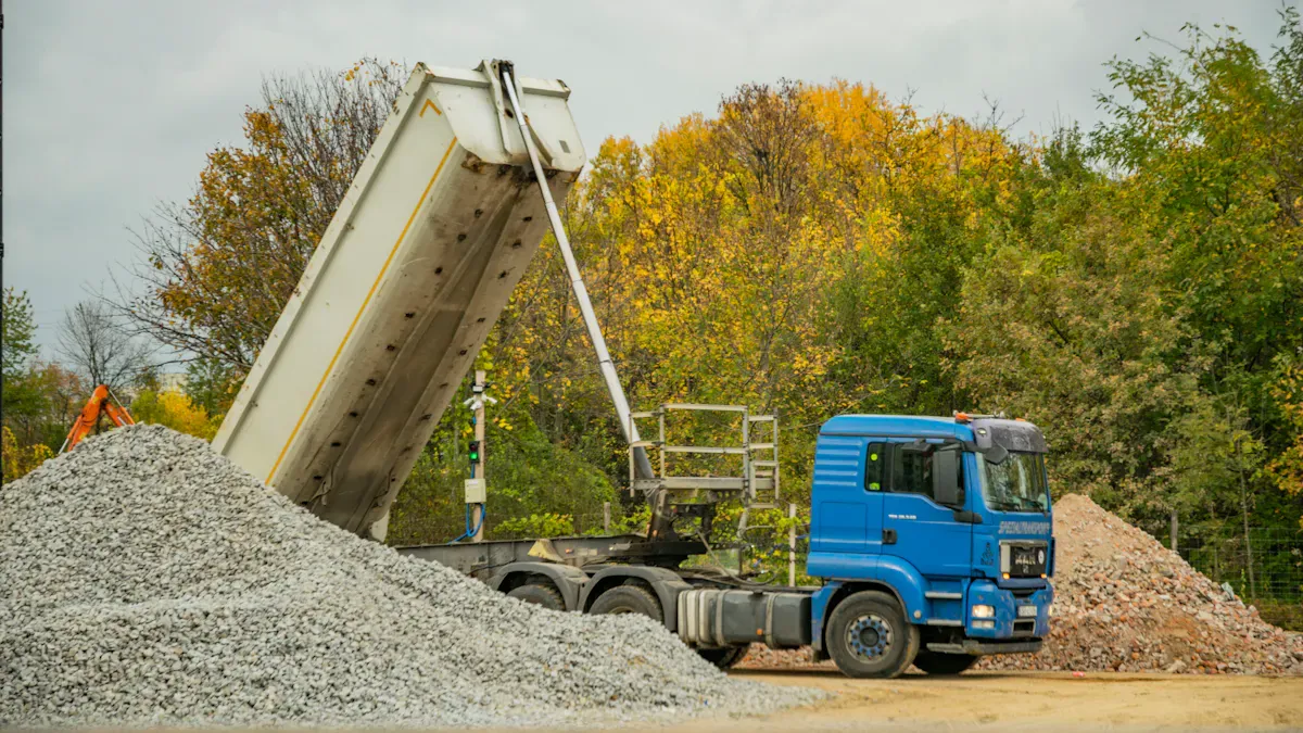 Choosing the Right Dump Semi Trailer for Your Construction Needs