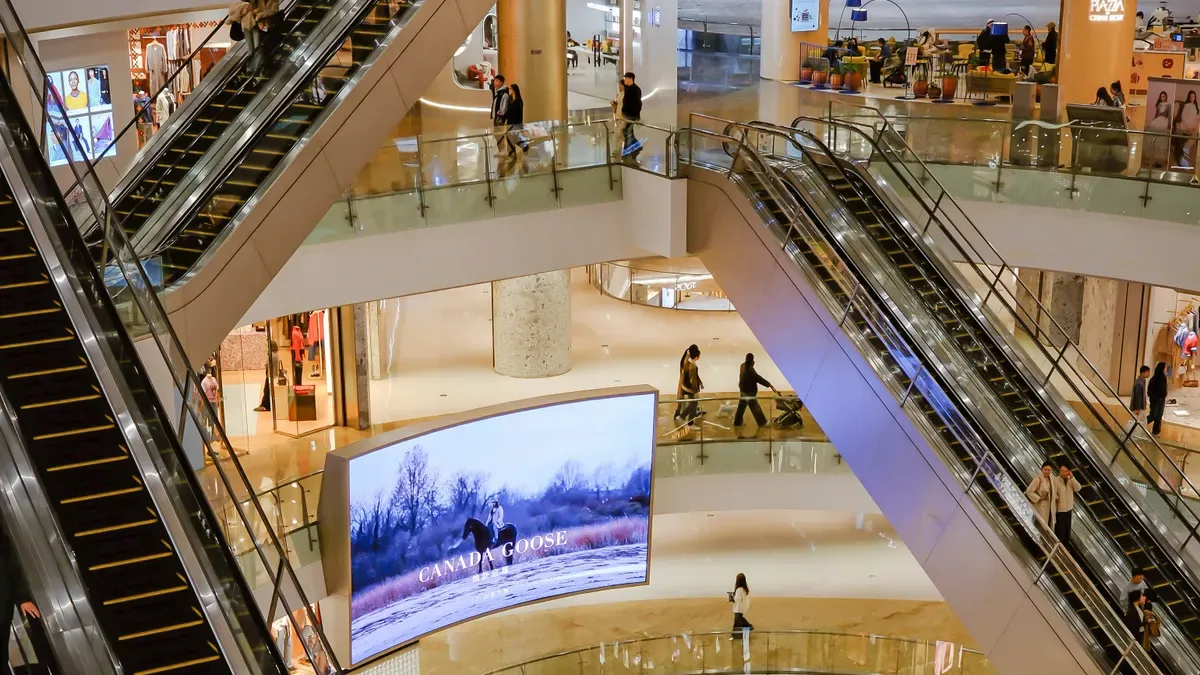 AI retail turns transit stations into easy shopping spots