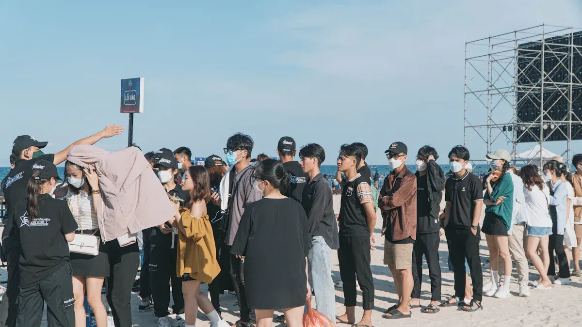 Handling peak passenger flow with AI retail