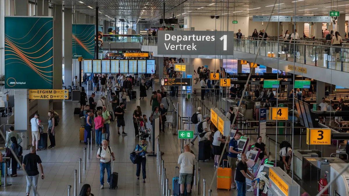 Integrate Autonomous Stores in Airports