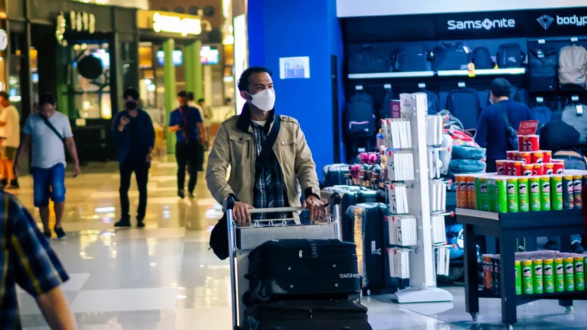 Customer behavior trends in autonomous retail environments in Airports & transportation hubs.