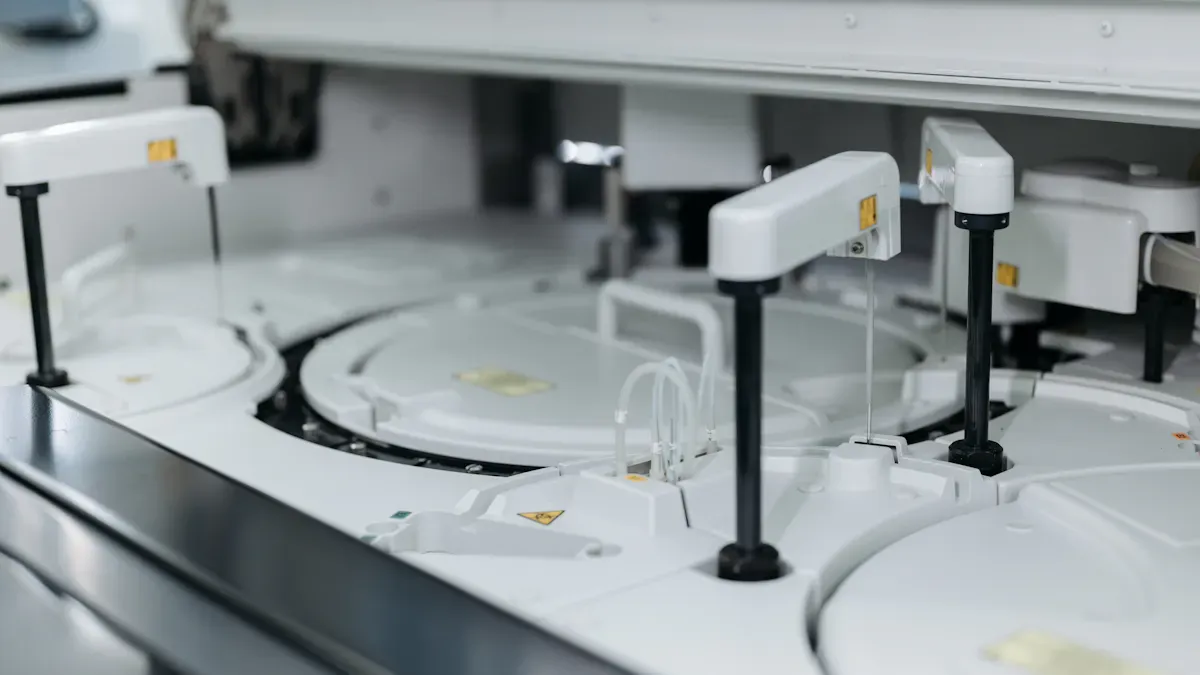 Traditional vs. AI-Driven Hospital Consumables Warehouse