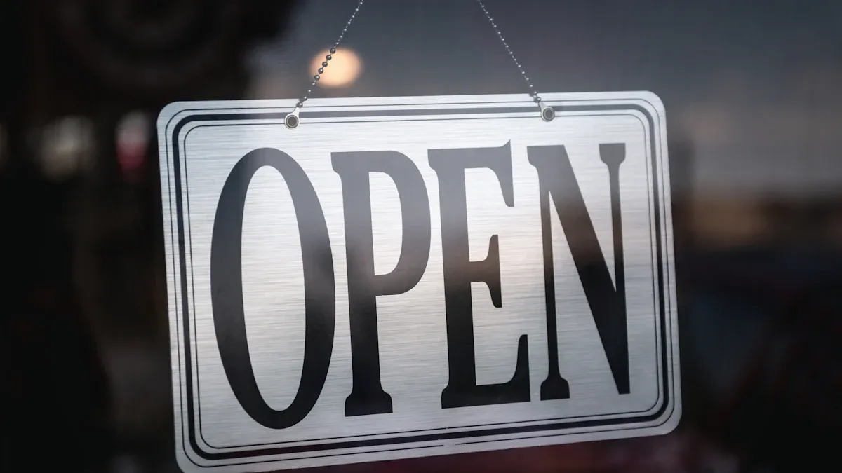 Smart & Final Store Hours