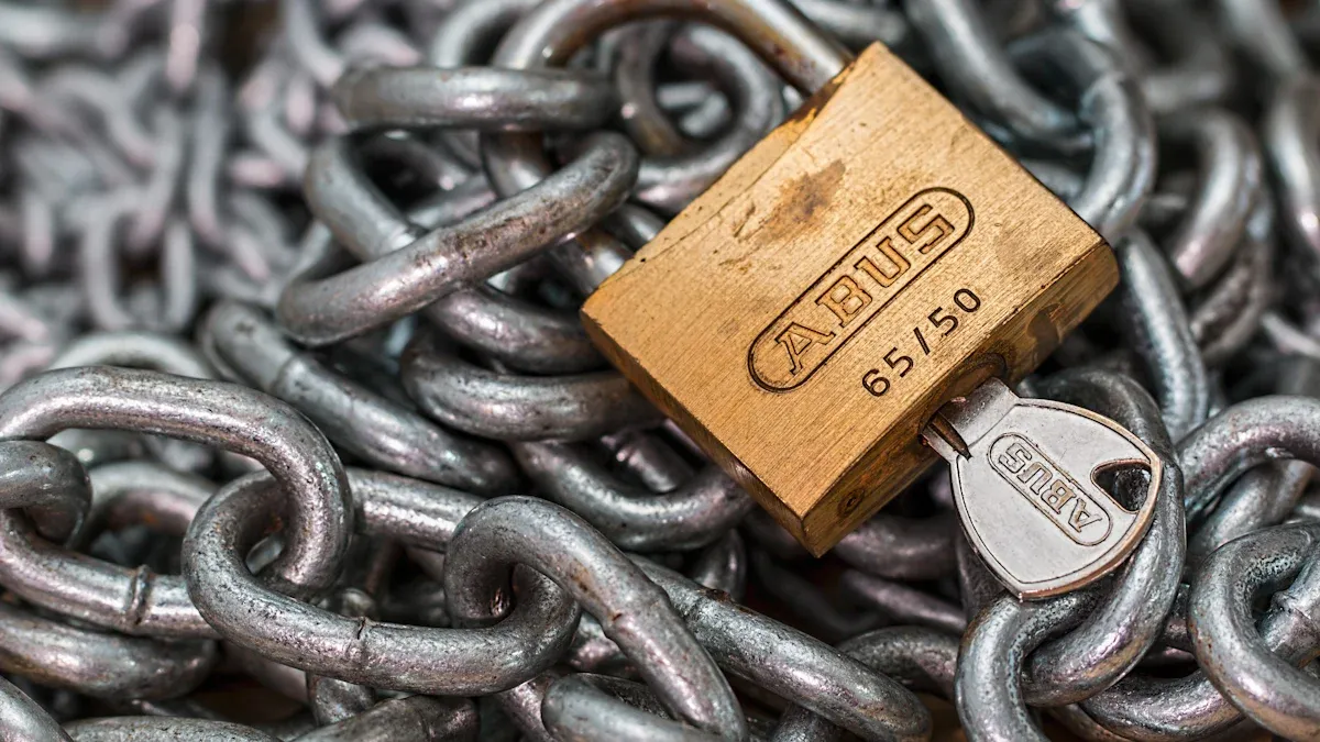 Universal Vending Machine Lock Features