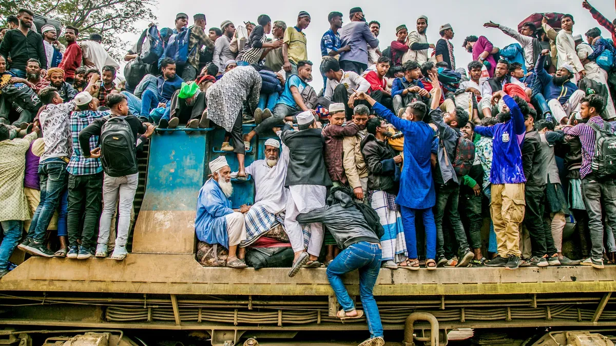 Peak passenger flow challenges