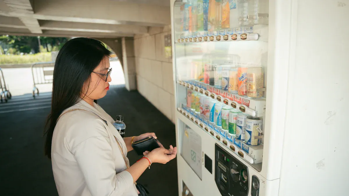 Key Features to Evaluate When Purchasing a Snack and Drink Vending Machine