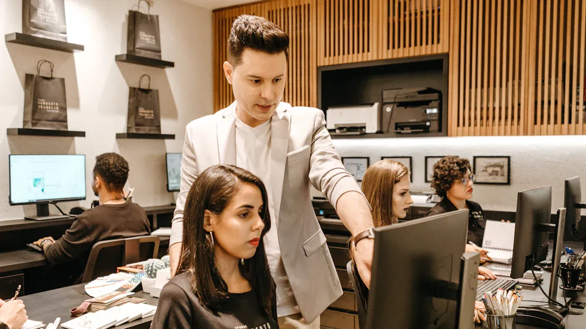 What is a Retail Operator? Roles, Responsibilities, and Career Path in 2025