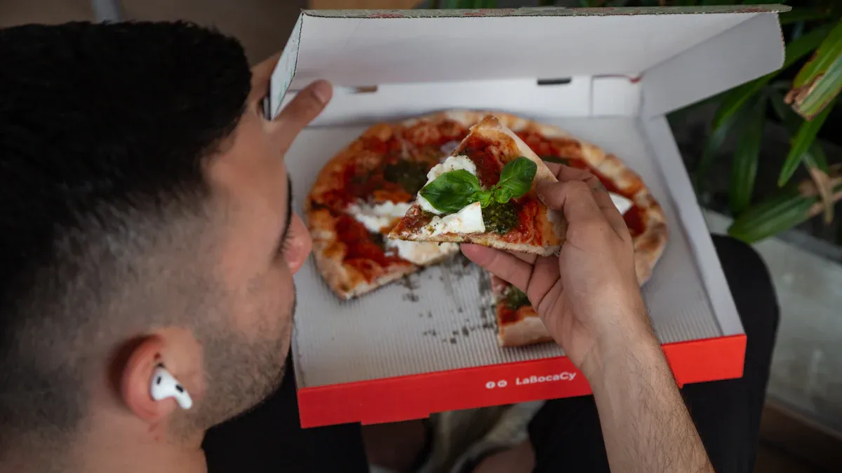 Pizza Vending Machines and how 24/7 access is revolutionizing late-night dining