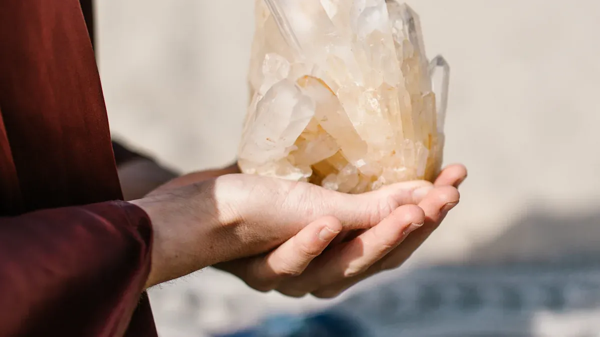Maigrir avec la lithothérapie : quelles sont les meilleures pierres pour perdre du poids ?