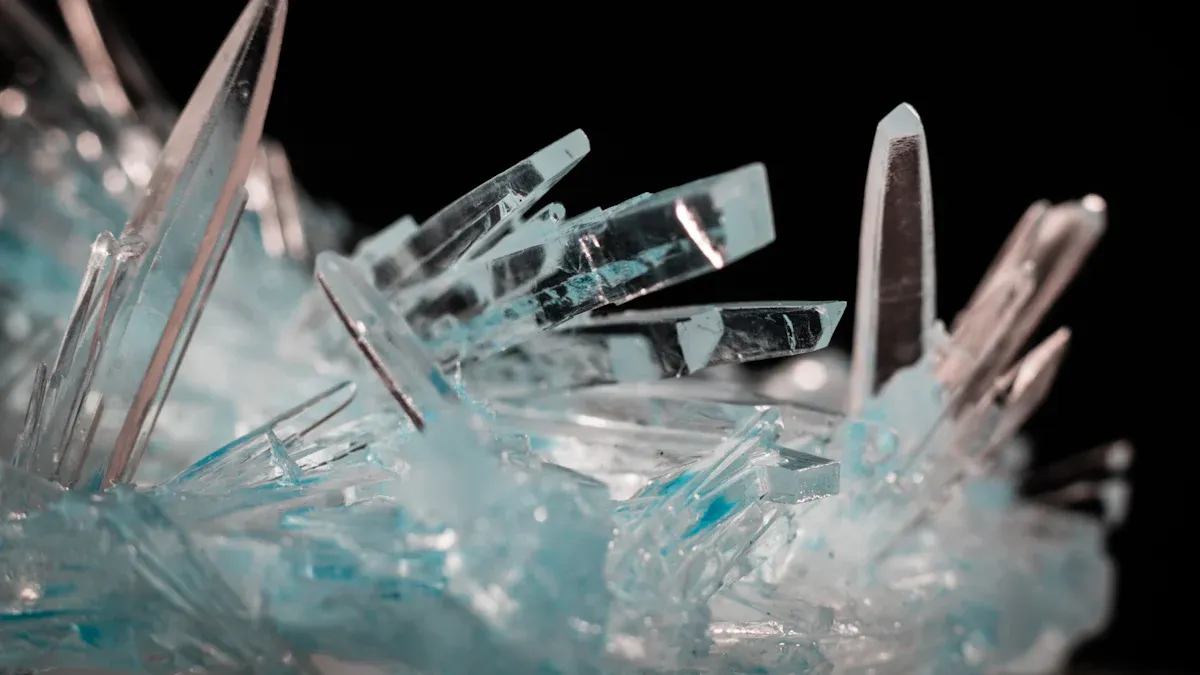 Les critères visuels pour reconnaître un cristal naturel