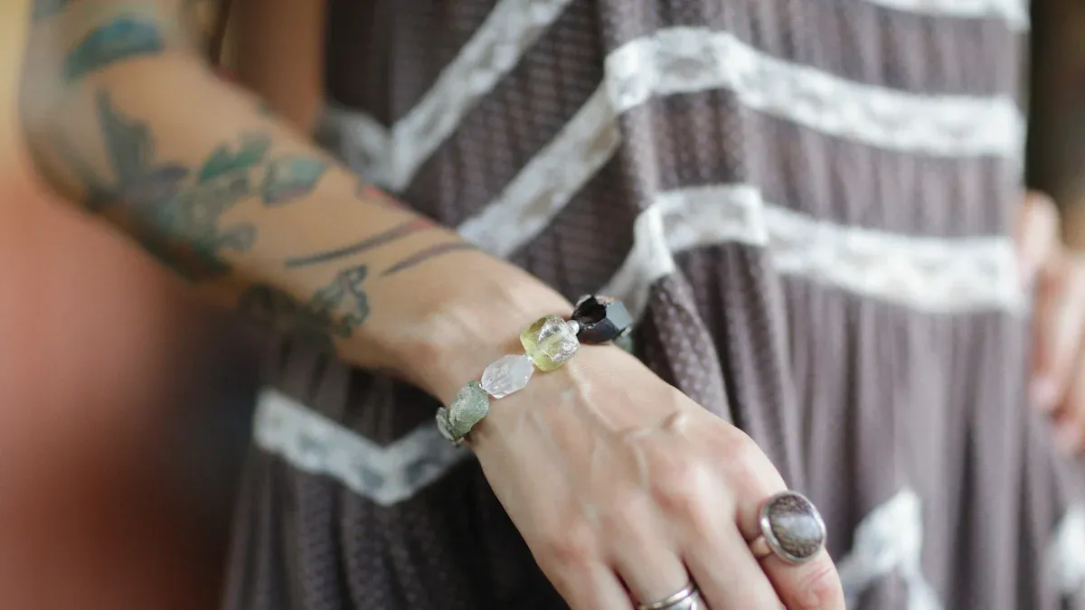 Comment choisir un bracelet en pierre naturelle Femme ?