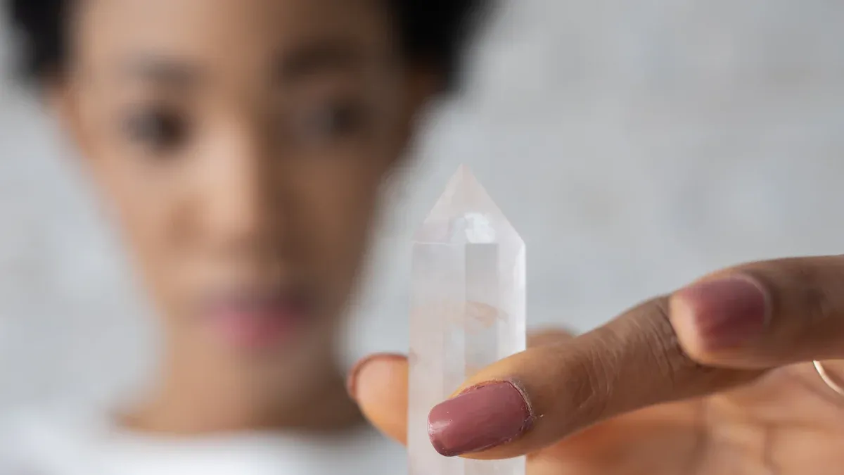 Comment nettoyer efficacement vos cristaux