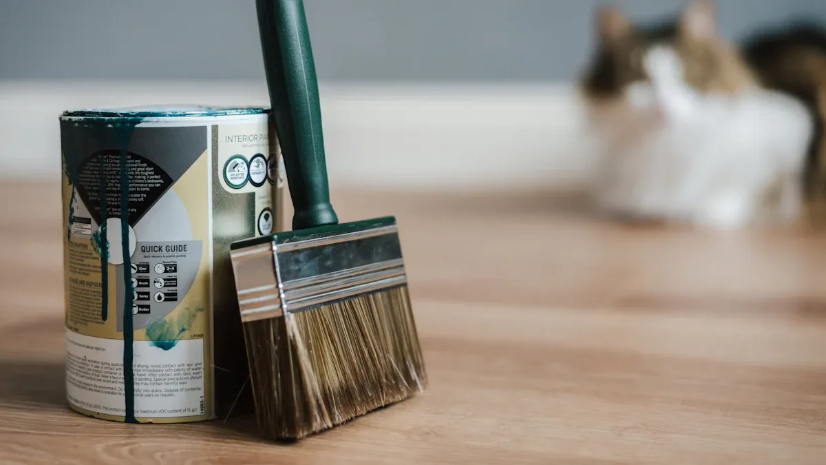 Paint Tin Can Features