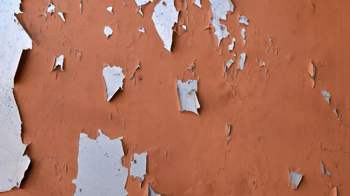 Could Surface Defects or Tin Coating Cause Cracking?
