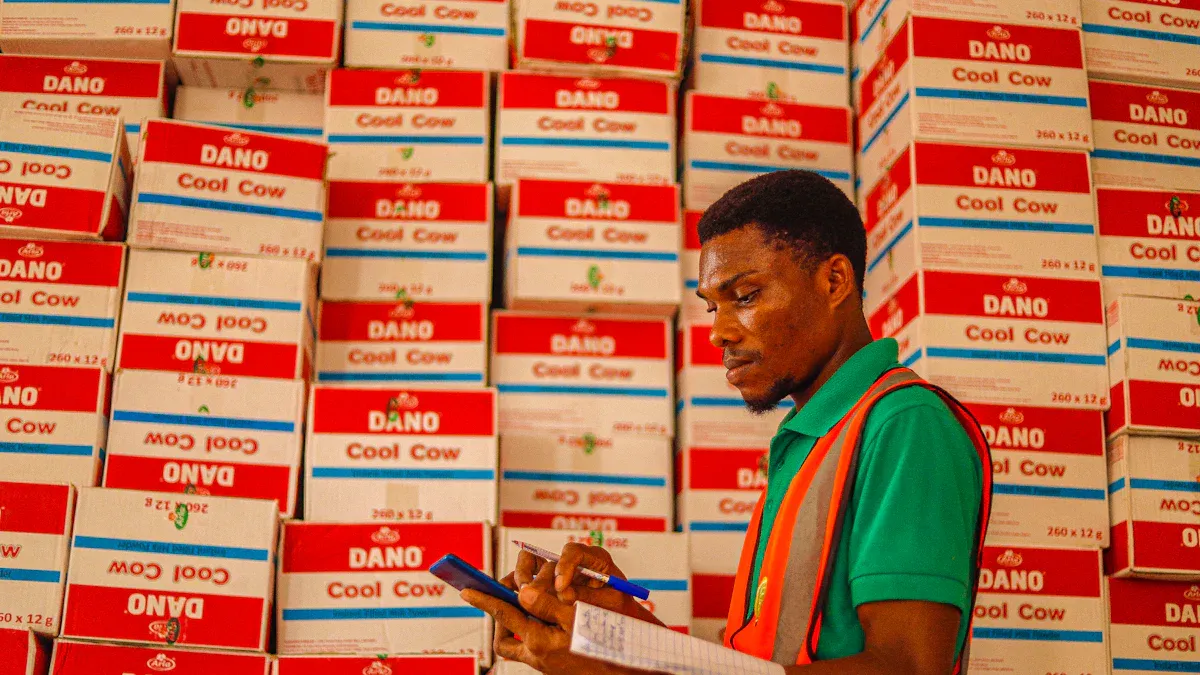 Weighing the Pros and Cons of 3PL and In-House Logistics