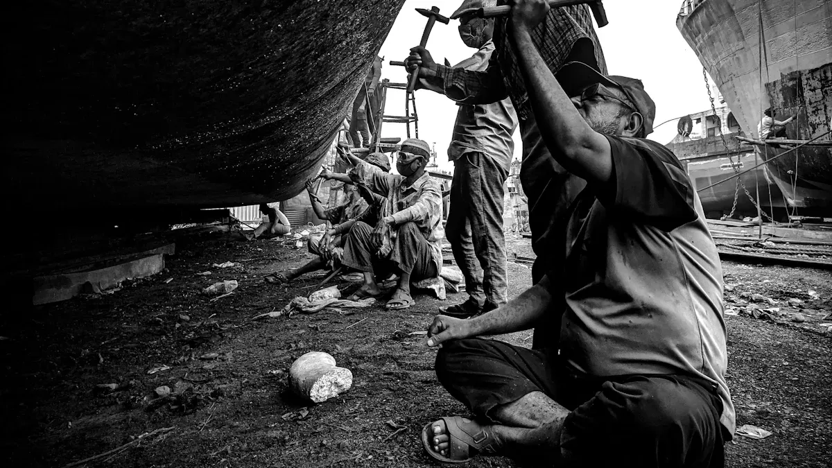 Facilities and services at major hubs