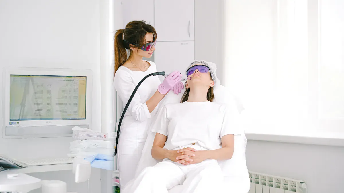 व्यावसायिक हाइड्रैडर्माब्रेशन प्लेटफार्म: 2026 बी2बी चयन