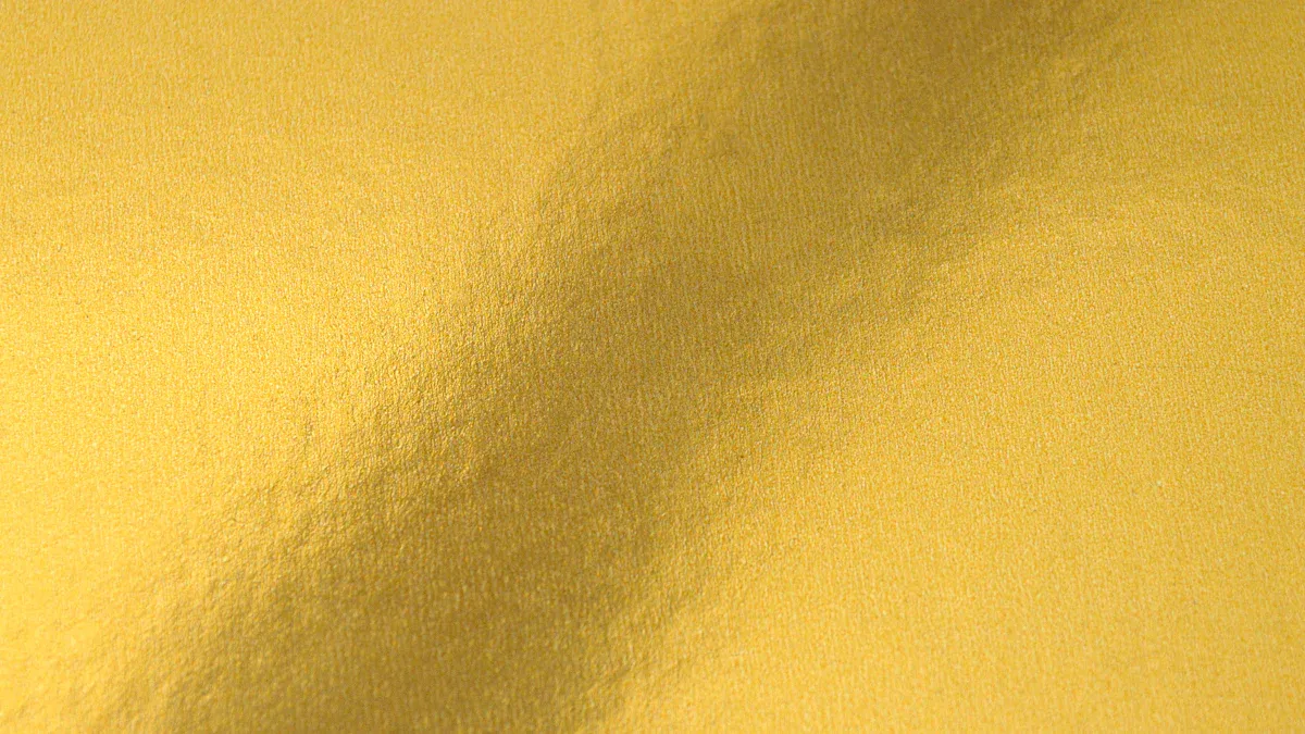 Gold aluminium foil, silver, copper: Which sparkles most?