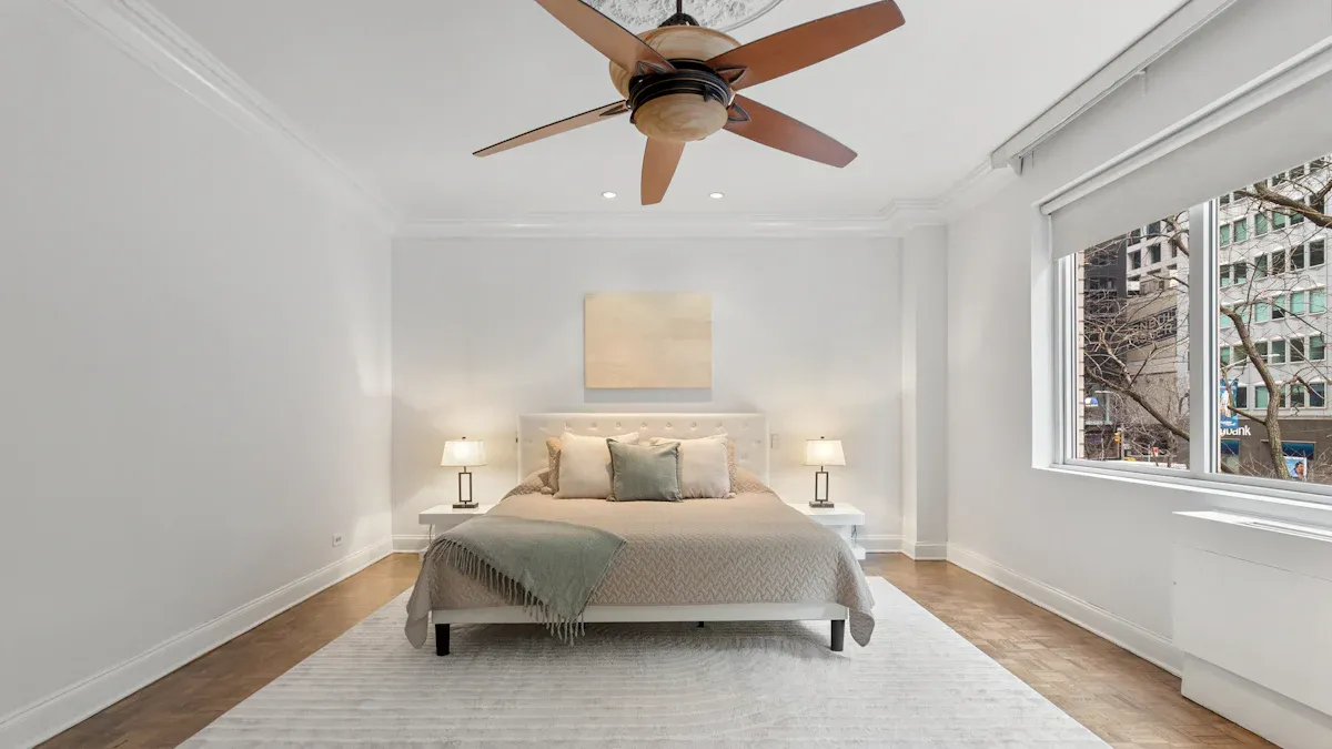 How to Choose the Best Bedroom Ceiling Fan