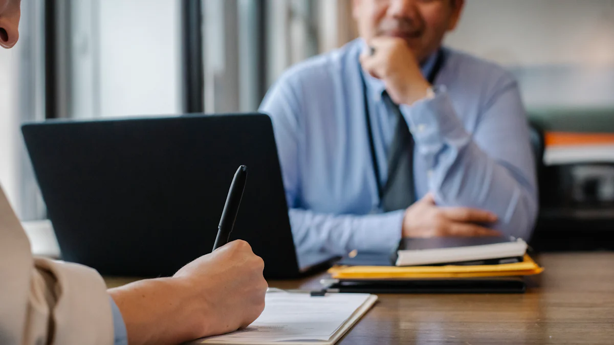 How to Craft a Winning Administrative Assistant Resume for 2025