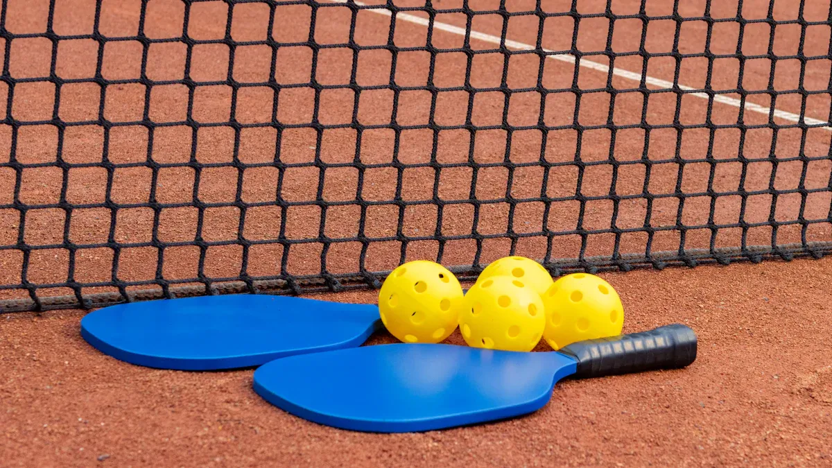 Key Equipment Differences Between Padel Tennis and Pickleball