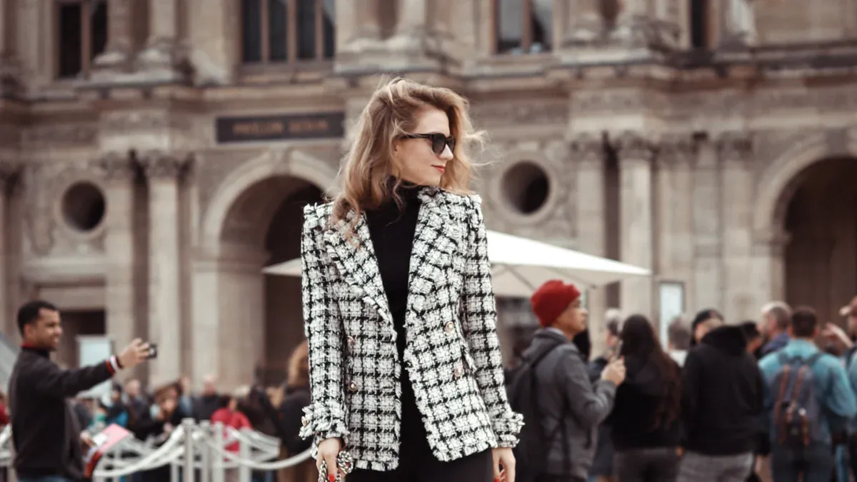 Combine Vintage and Modern Accessories