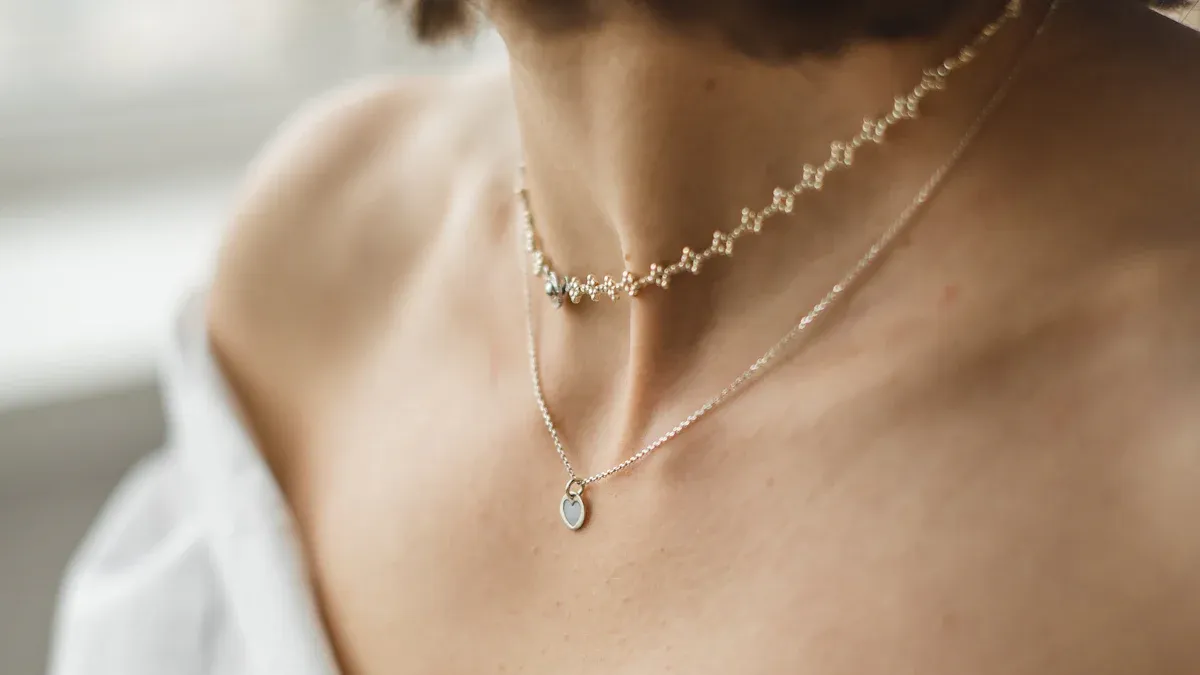 Coordinate Jewelry with Your Outfit