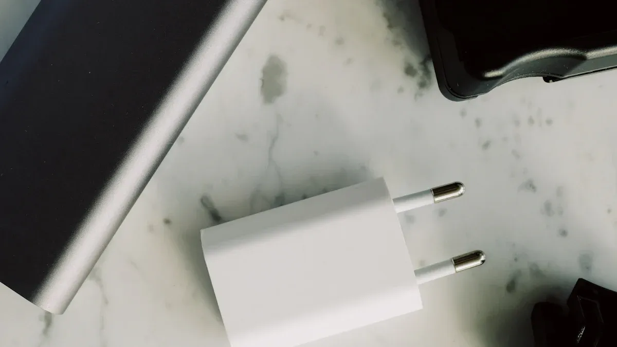 Detailed Review of the Top 3 Fast Charging Plugs