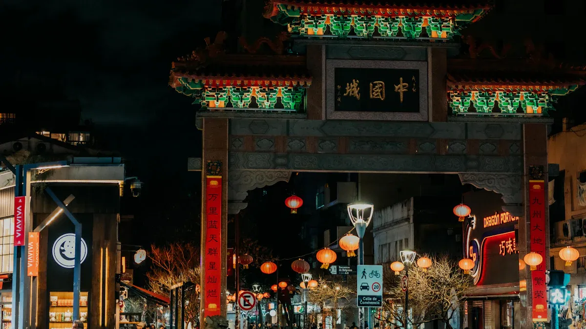 How to Get to Hongya Cave
