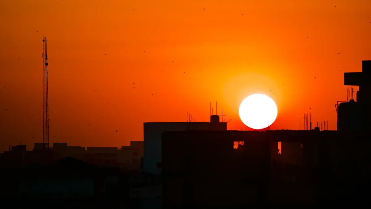 मकर संक्रांति की प्रमुख परंपराएं और अर्थ