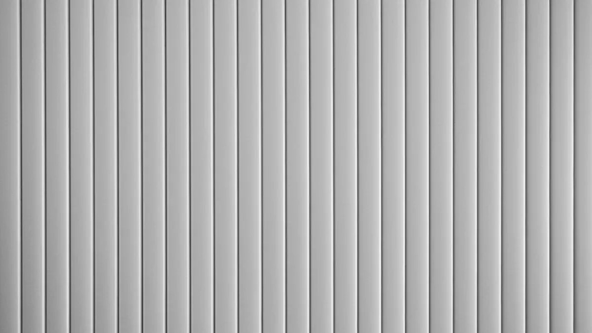 Comparaison du profil en aluminium