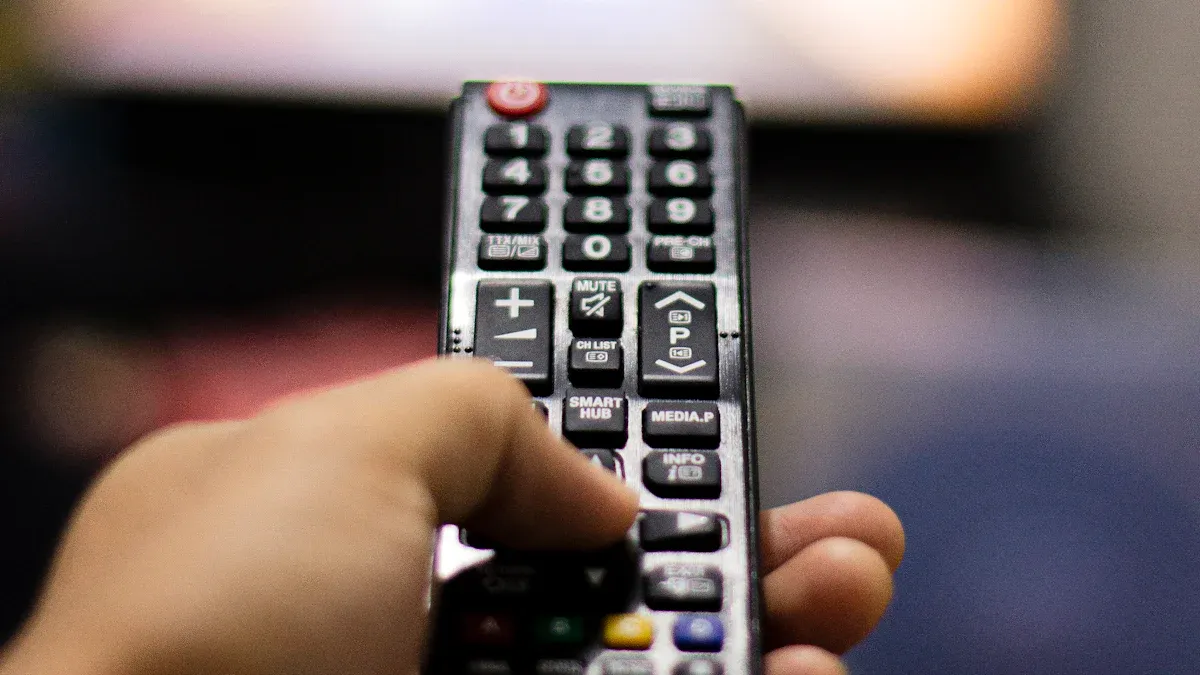 Твердотельное реле против электромеханического реле