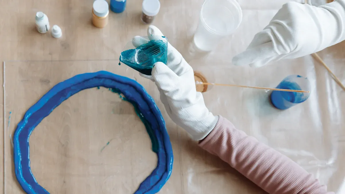 Molding Fiberglass and Resin Application