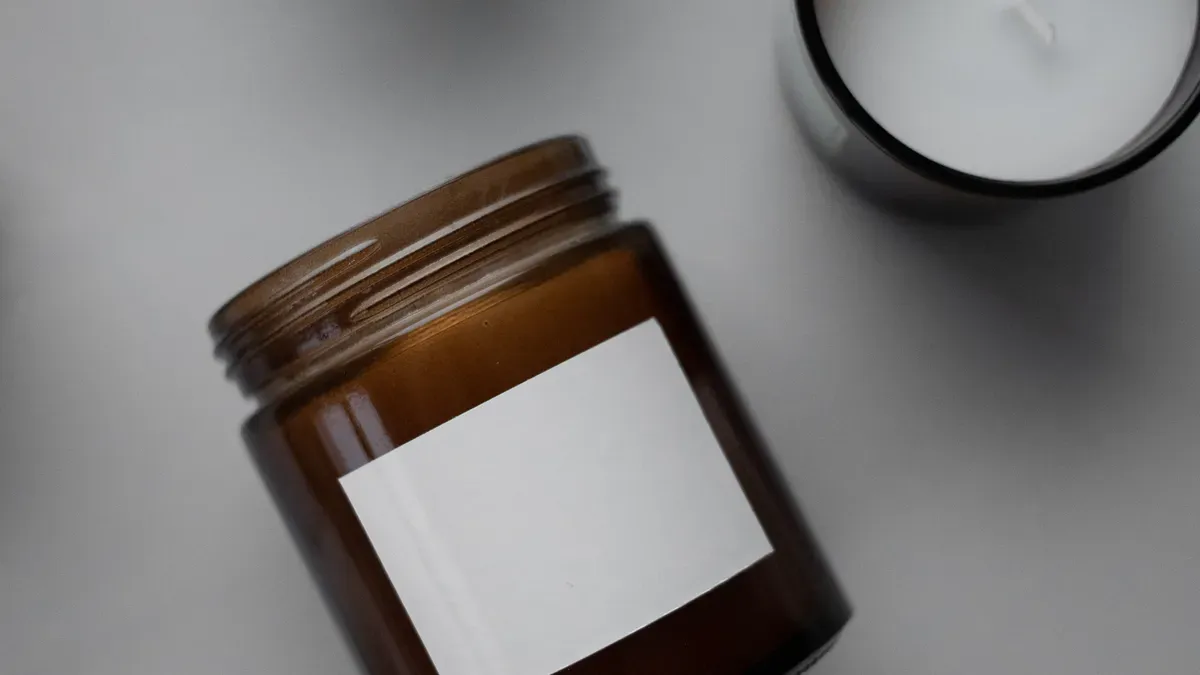 Clean Candle Jars: Comparison Table & Best Methods