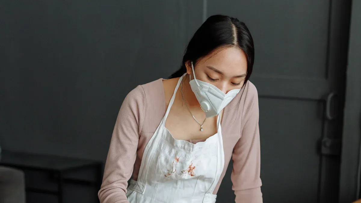 How to Clean Up Spilled Live Resin or Liquid Diamonds Oil