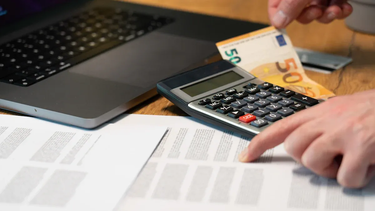 Dropshipping Legal Compliance: Navigating Trademarks, Taxes, and Returns in 2025