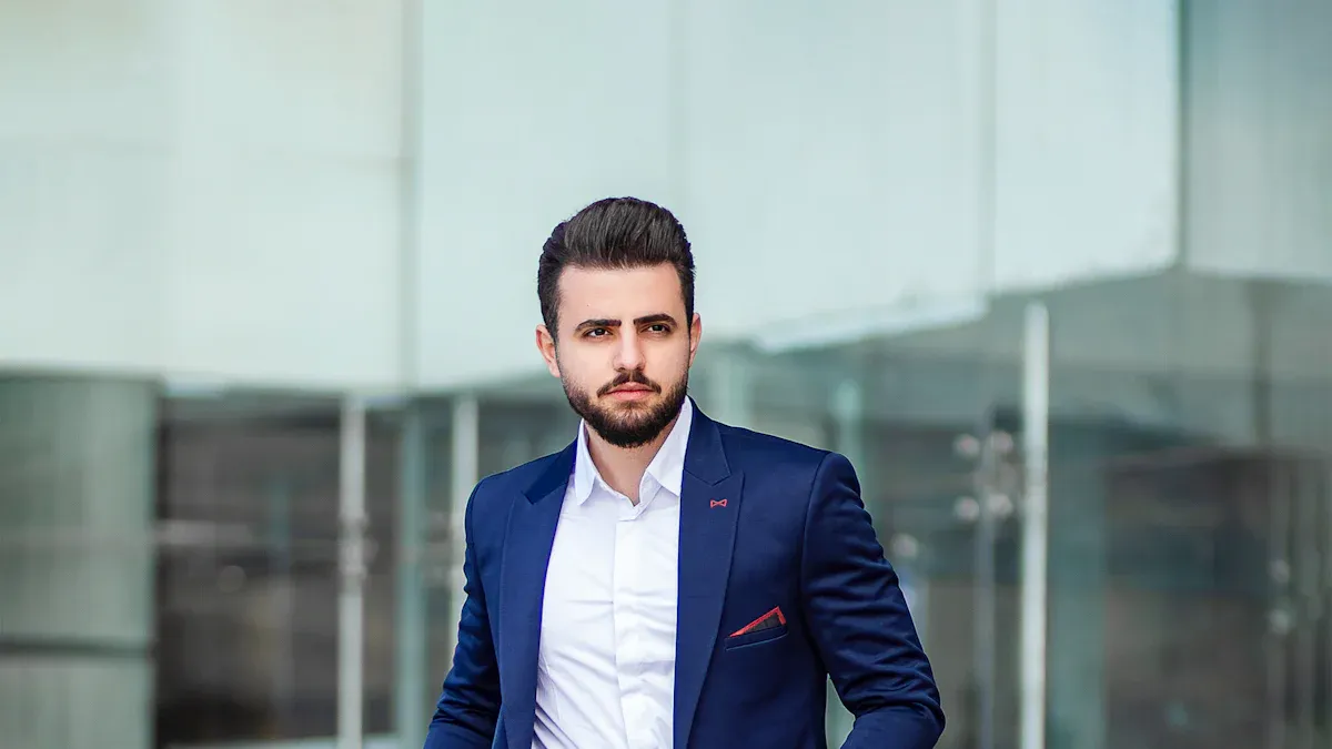High-Profit Men'
                style=